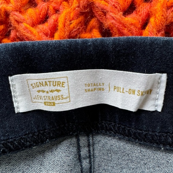 Levi Strauss size 8m pull on skinny jeans - Picture 2 of 2